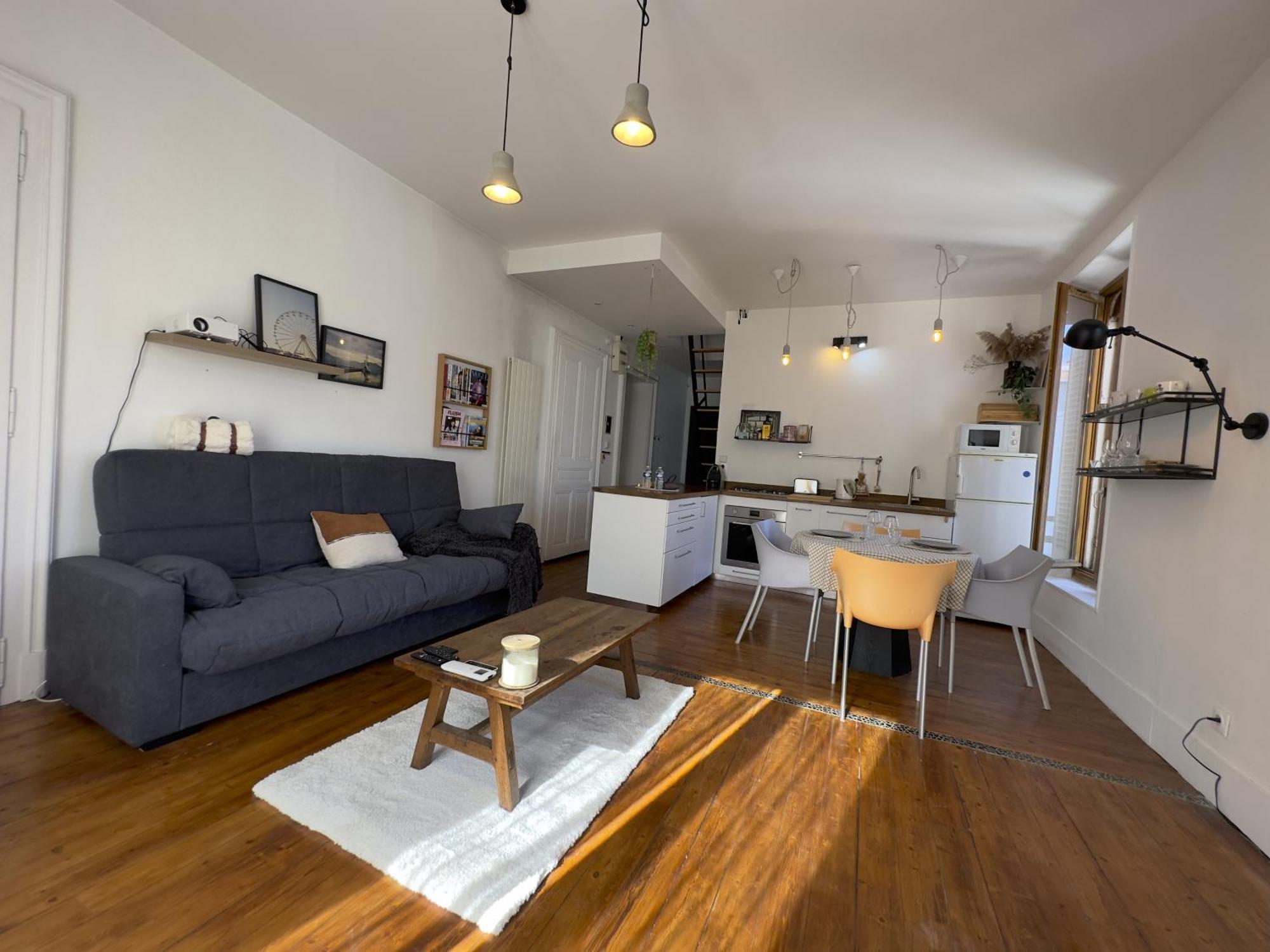 Duplex Loft - Central & Home Cinema Анси Екстериор снимка